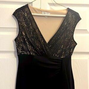 Black London Times Cocktail dress. Size 6P.
